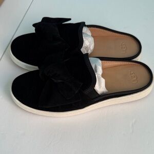 UGG Women's Black Slip-On Shoes with Bow